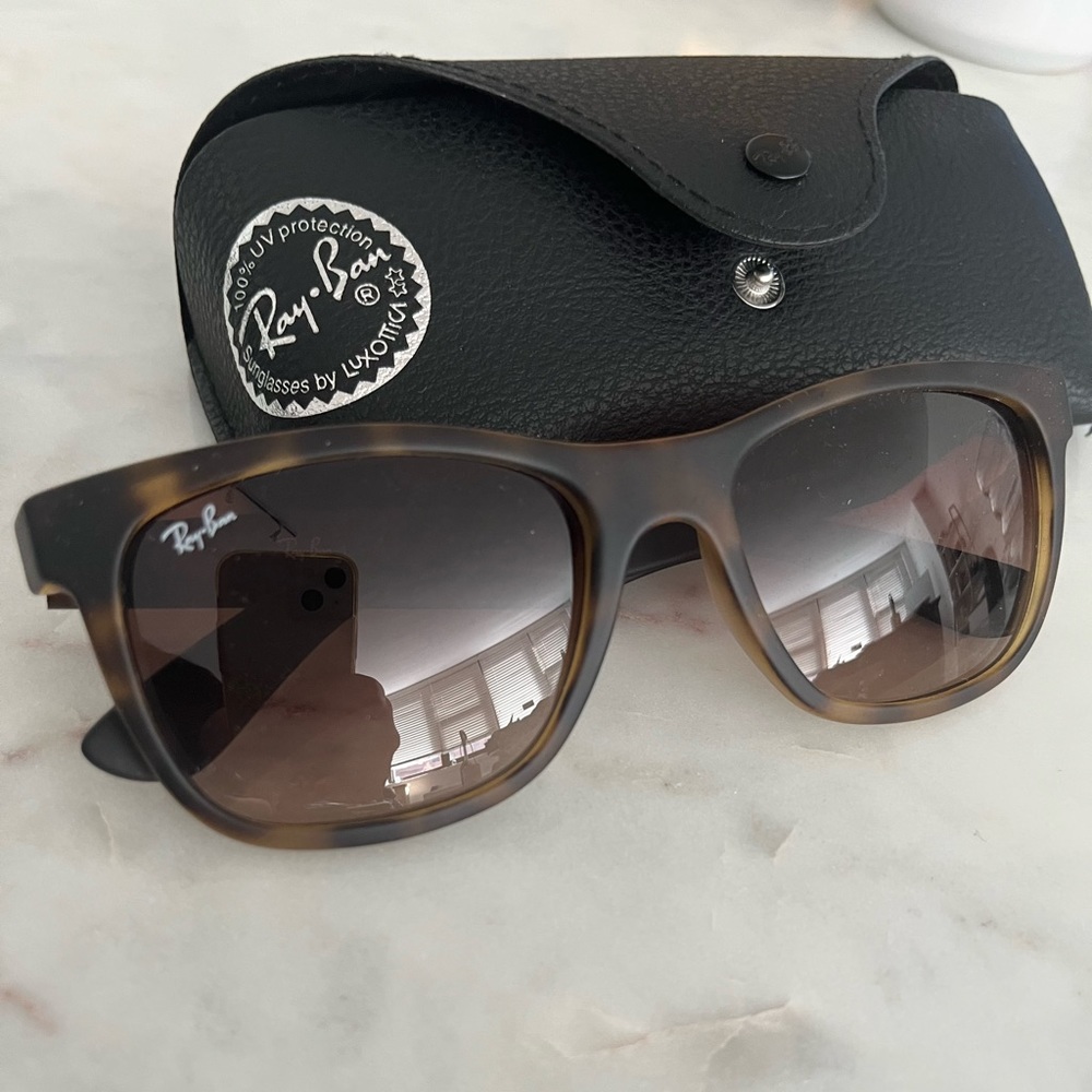 Authentic Ray Bans tortoise wayfarers